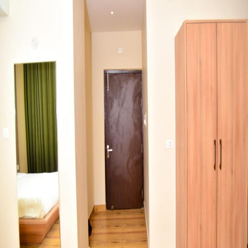 Hotel Olive Crown Lucknow Eksteriør bilde