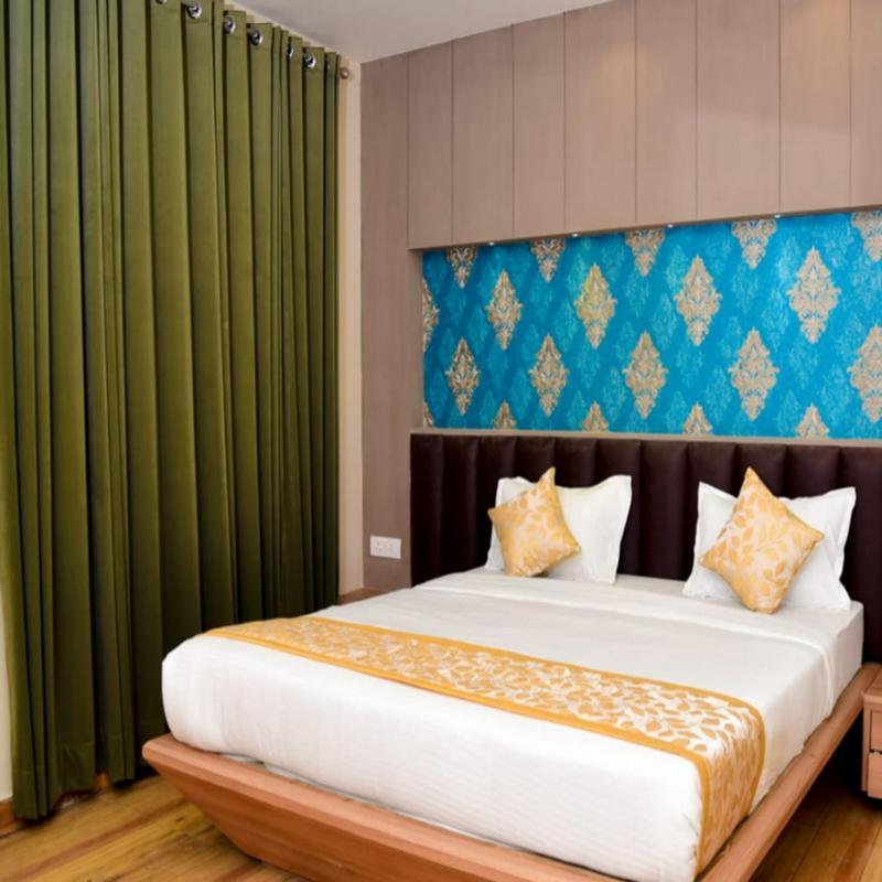 Hotel Olive Crown Lucknow Eksteriør bilde